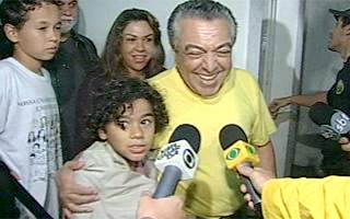 Mauricio de Sousa comemora libertao do filho