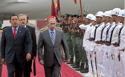 Putin  recebido por Chvez ao chegar  Venezuela 