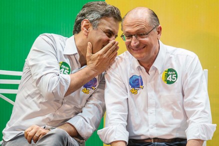 Alckmin e Acio adotam tticas distintas para eleio de 201