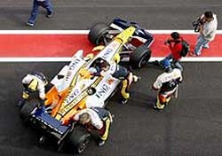Briatore pede pacincia at GP da Espanha