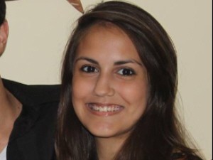 Menina de 15 anos desaparece ao sair de condomnio de Bertioga, SP