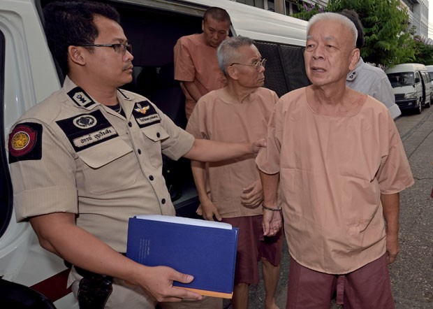 Tailands  condenado a 18 meses de priso por pichao cont