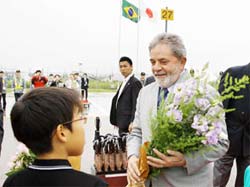 Lula chega ao Japo para assistir  cpula do G8