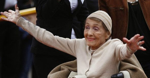 Aos 104 anos, morre Luise Rainer.
