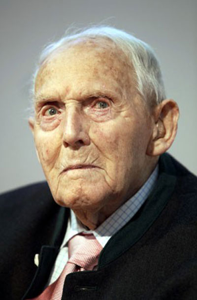 Mais velho sobrevivente dos campos de concentrao morre aos 107 anos