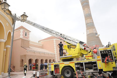Incndio mata 19 e destri shopping na capital do Qatar