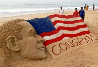 Artista indiano faz escultura de areia de Barack Obama